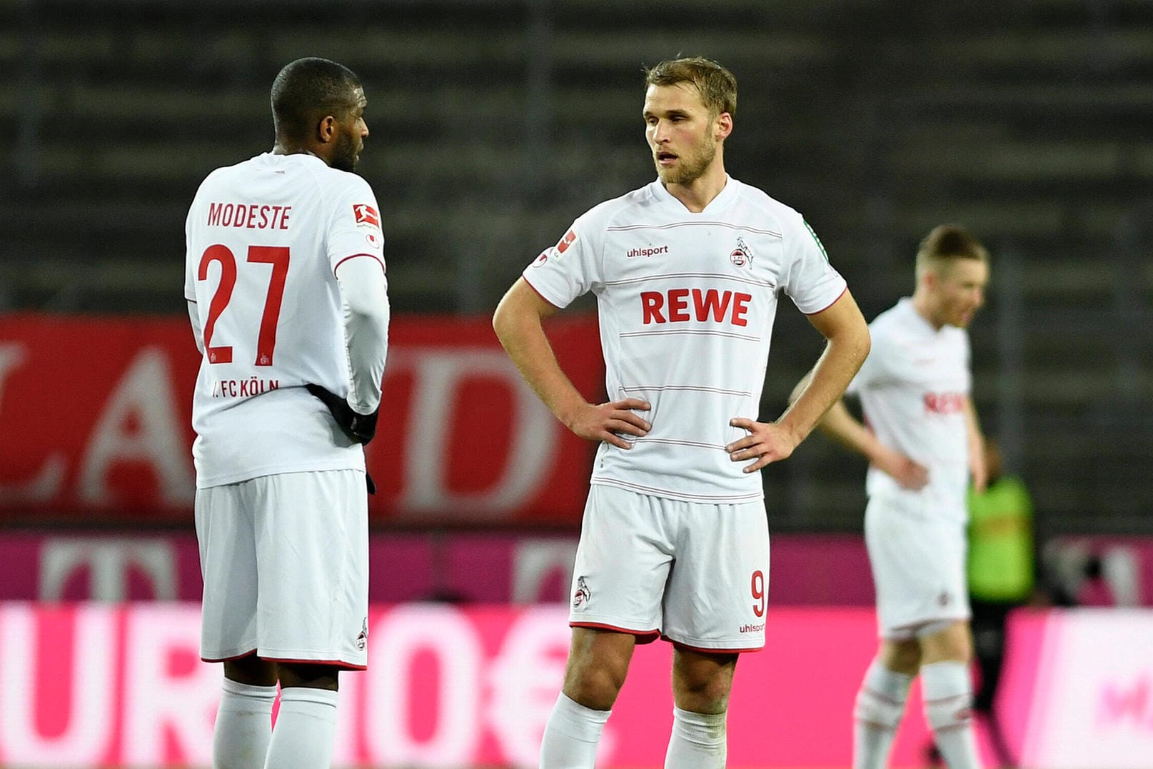 Stürmer Anthony Modeste (l.) und Sebastian Andersson: Wegen Modestes Corona-Ausfall könnte sich nun ein Stürmer-Wechsel anbahnen.