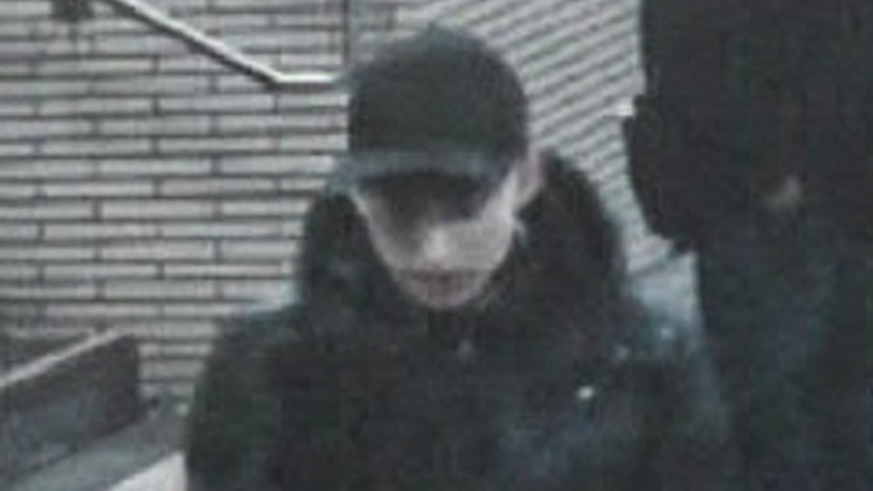 Essen Überruhr Missbrauch Albtraum Polizei Sucht Den Täter Phantombild Veröffentlicht - l47gpuj