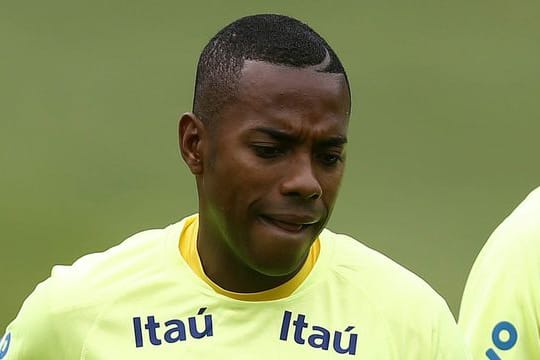 Robinho wird seine Strafe in Brasilien absitzen müssen.