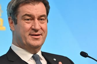 Markus Söder: In Bayern werden Kontaktbeschränkungen gelockert.
