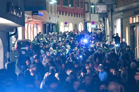 Gegner der Coronapolitik demonstrieren