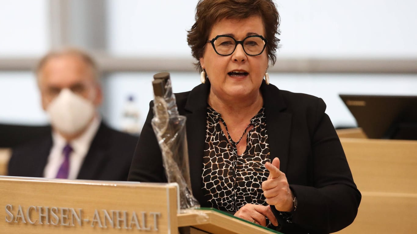 Petra Grimm-Benne: Die Sozialministerin des Landes Sachsen-Anhalt hat im Moment den Vorsitz der Gesundheitsministerkonferenz inne.