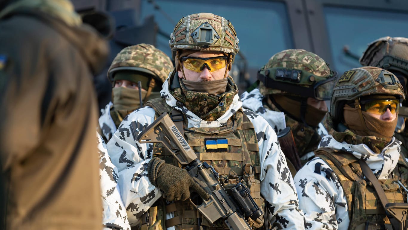 Soldaten der ukrainischen Nationalgarde: Hat das Land in der Zukunft eine Chance auf einen Nato-Beitritt?