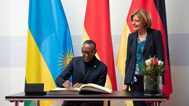 Paul Kagame, Präsident von Ruanda, und Malu Dreyer