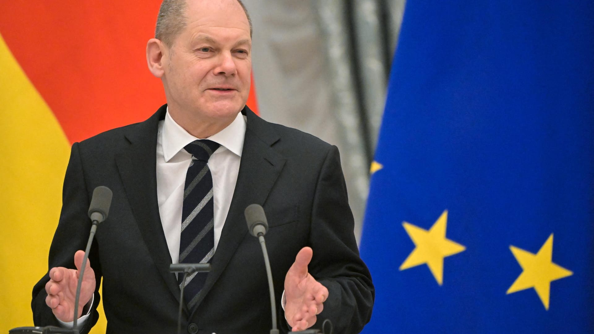 Scholz widerspricht Putin in Bezug auf Altkanzler Schröder: "Er spricht nicht für die Bundesrepublik Deutschland, sondern für sich."