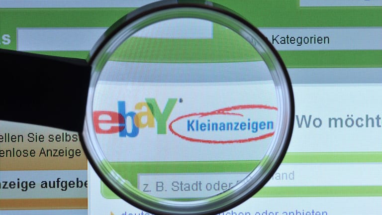Das Logo von ebay Kleinanzeigen (Symbolfoto): Auf der Plattform treiben immer wieder Betrüger ihr Unwesen.