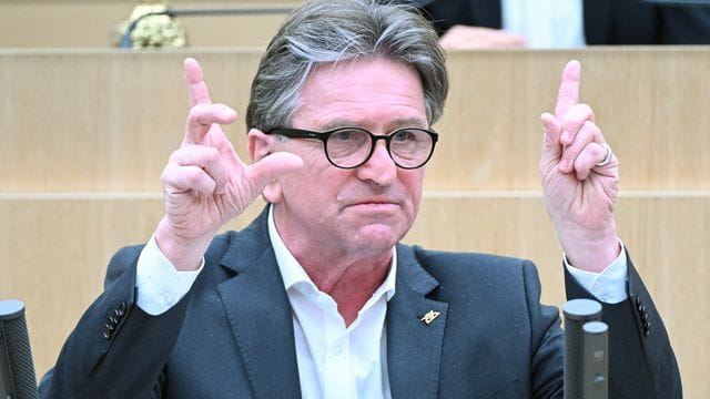 Landtagssitzung Baden-Württemberg Landtagssitzung Baden-Württemberg