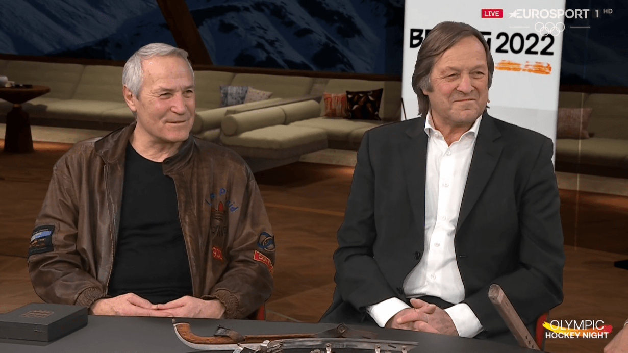 Bronzegewinner im Eishockey von 1976: Alois Schloder (li.) und Erich Kühnhackl zu Besuch im Eurosport Cube.