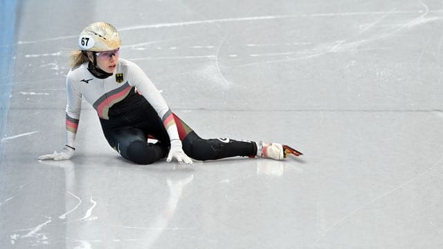 Shorttrackerin Anna Seidel ist nach einem Sturz früh bei Olympia ausgeschieden.