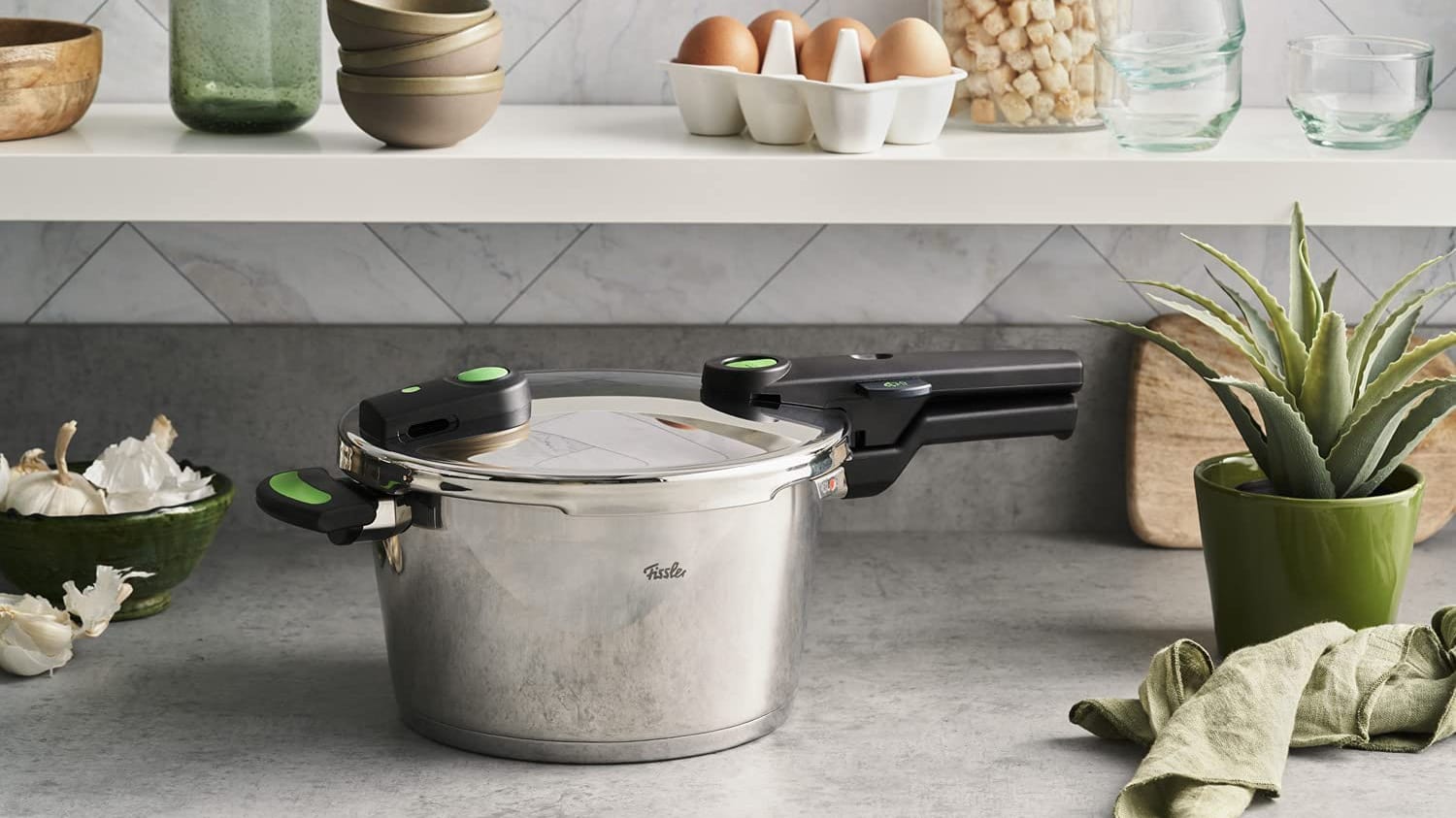 Schnellkochtöpfe im Angebot: Heute erhalten Sie einen Schnellkochtopf und eine -Bratpfanne im Set von Fissler so günstig wie nie.