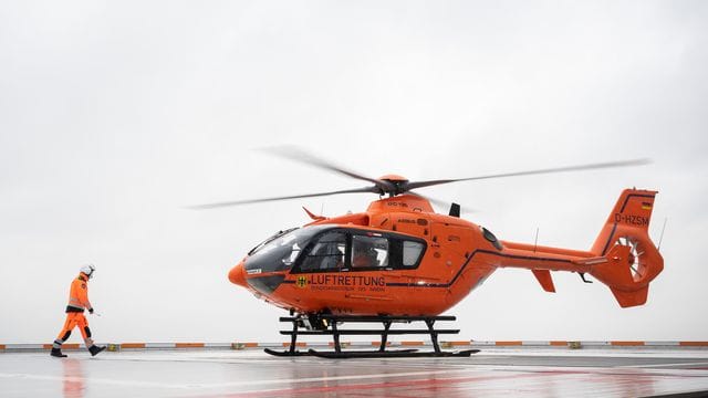 Der Zivilschutz-Hubschrauber "Christoph 2" hebt seit 50 Jahren ab. Der Zivilschutz-Hubschrauber "Christoph 2" hebt seit 50 Jahren ab.