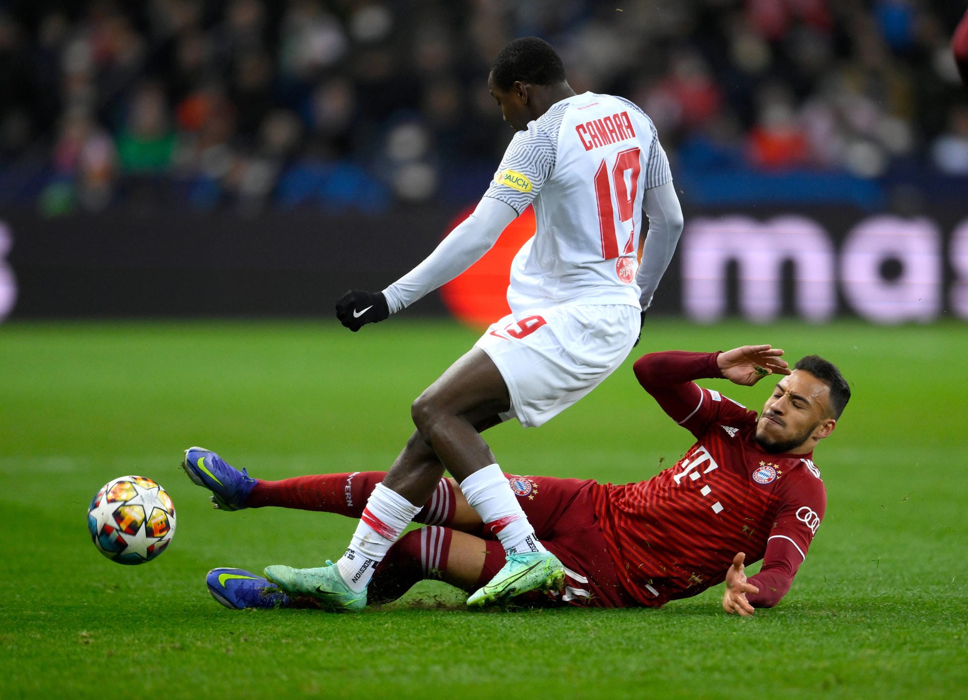 Corentin Tolisso (bis 80. Minute): Auch an diesem Champions-League-Abend war der 27-jährige Franzose der gewohnte Tempoverschlepper. Die Präsenz eines (schmerzlich vermissten) Leon Goretzka fehlte auf seiner Position. Weder zündende Ideen noch der entscheidende Pass kamen vom Mittelfeldspieler, der einmal mehr kein Stratege war. Note 5