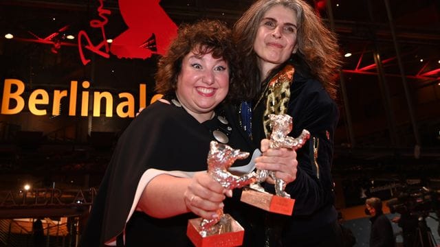 Schauspielerin Kaptan (l) und Drehbuchautorin Laila Stieler Schauspielerin Kaptan (l) und Drehbuchautorin Laila Stieler