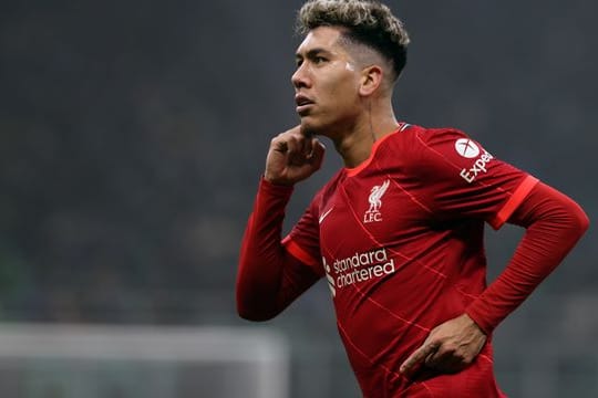 Firmino vom FC Liverpool jubelt über sein Tor zur 1:0-Führung bei Inter Mailand.