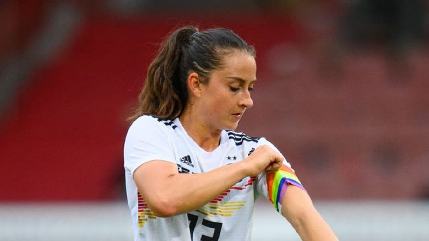 Kapitänin des deutschen Frauen-Fußball-Nationalteams: Sara Däbritz.
