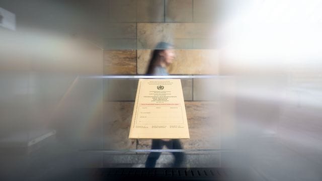 Haus der Geschichte Stuttgart zeigt neue Vitrinen-Schau Haus der Geschichte Stuttgart zeigt neue Vitrinen-Schau