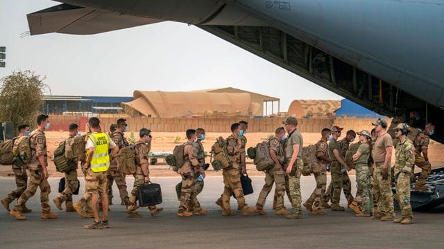 Abzug: Frankreich, seine europäischen Partner und Kanada beenden den militärischen Einsatz in Mali.