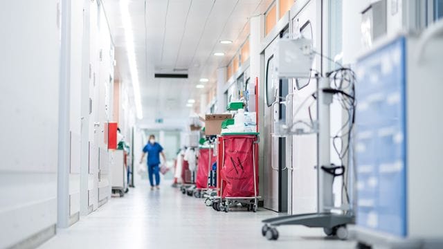 Einer Umfrage zufolge haben Frauen weniger PwC-Vertrauen in die medizinische Versorgung von Krankenhäusern als Männer.