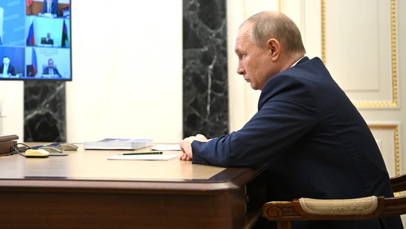 Russlands Präsidentin Putin: "Letztlich macht die Geopolitik also das Tanken im Moment teurer, sagt Experte Gabor Vogel.