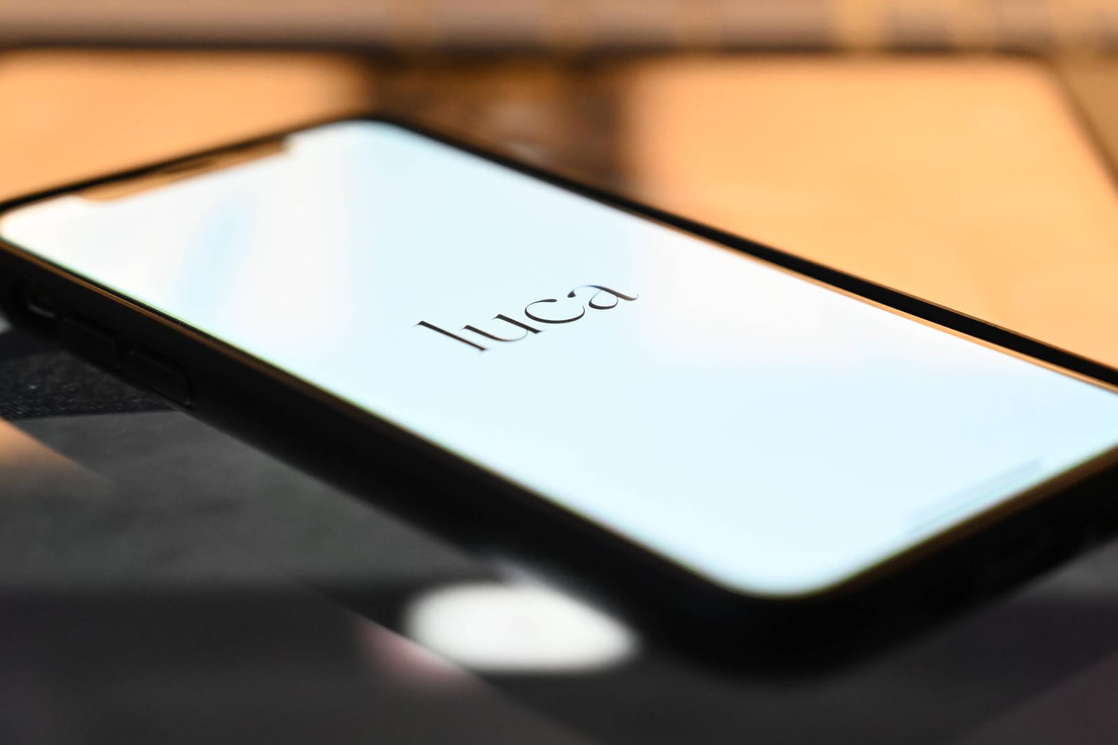 Luca-App auf einem Smartphone (Symbolbild): Das niedersächsische Wirtschaftsministerium sieht keinen Bedarf an einer weiteren Nutzung der App.