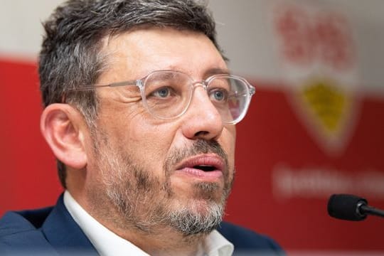 VfB-Präsident Claus Vogt wehrt sich gegen Kritik.