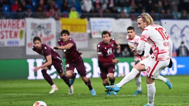 Emil Forsberg erzielte per Elfmeter das 2:2.