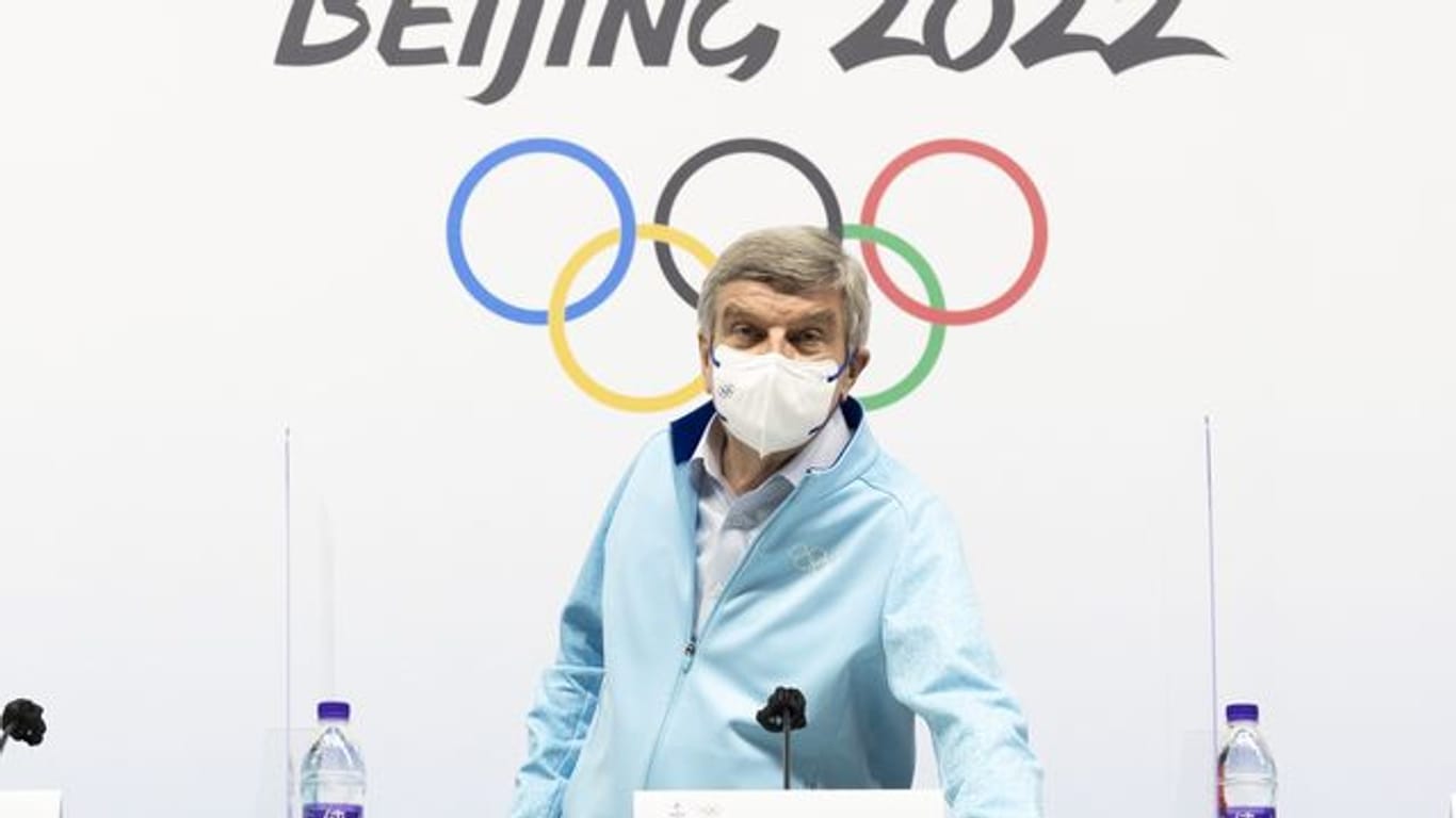 IOC-Präsident Thomas Bach bei der Pressekonferenz in Peking.