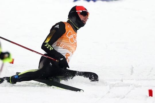 Kombinierer Eric Frenzel hatte sich in der Staffel vollkommen verausgabt.