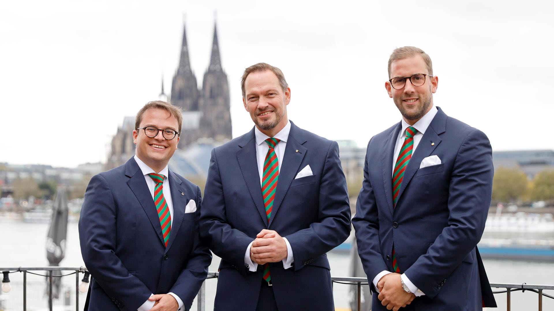 Jungfrau Gerdemie (alias Björn Braun, v. l.), Prinz Sven I. (Sven Oleff) und Bauer Gereon (Gereon Glasemacher): "Diese Session ist zu 100 Prozent anders."