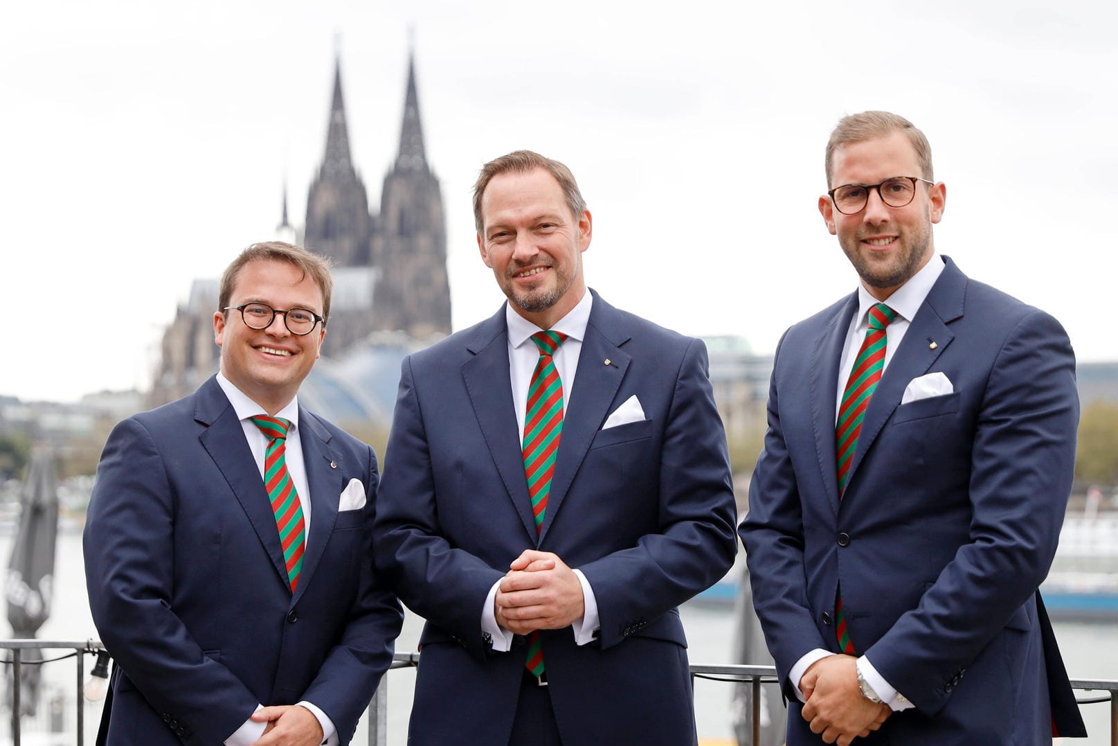 Jungfrau Gerdemie (alias Björn Braun, v. l.), Prinz Sven I. (Sven Oleff) und Bauer Gereon (Gereon Glasemacher): "Diese Session ist zu 100 Prozent anders."