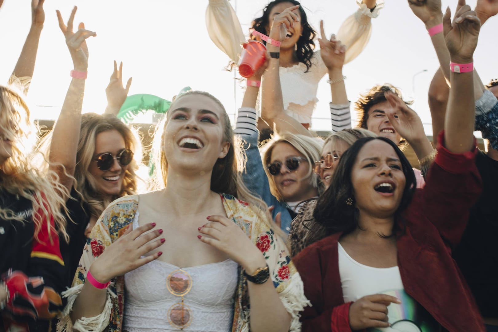 Konzert im Frühjahr (Symbolbild): Den Menschen in Deutschland steht ein Frühling ohne tiefgreifende Corona-Beschränkungen bevor.