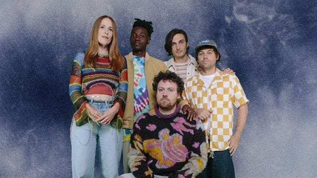 Metronomy läuten den Frühling ein.