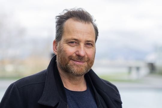 Der Schauspieler Christian Erdmann schätzt die Mentalität der Menschen im Rheinland.