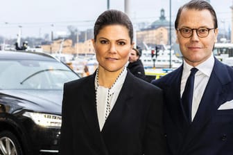 Prinzessin Victoria und Prinz Daniel: Das Ehepaar äußert sich zu Gerüchten, die derzeit in der schwedischen Presse verbreitet werden.