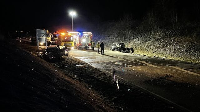 Die Unfallstelle: Bei dem schweren Verkehrsunfall im Landkreis Freudenstadt kommen drei Menschen ums Leben.