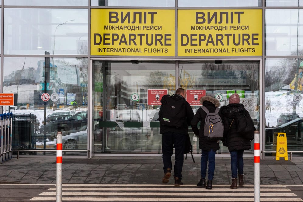 Flughafen von Kiew: Lufthansa setzt ab Montag Flüge in die Ukraine vorerst aus.