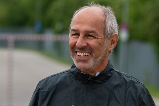 Vertritt gegen den FC Freiburg Augsburgs Trainer Weinzierl: Co-Trainer Reiner Maurer.
