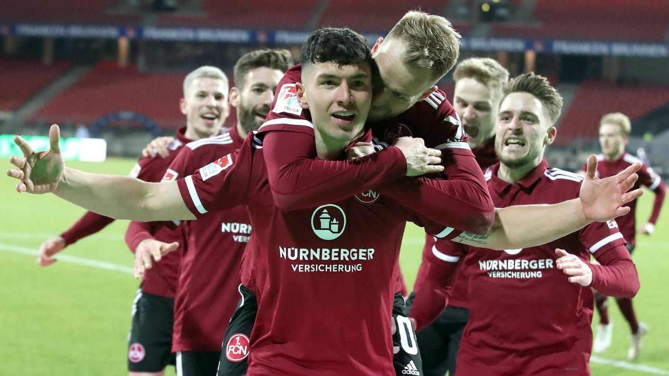 Taylan Duman: Der Nürnberger Mittelfeldspieler hatte mit einer starken Leistung entscheidenden Anteil am Heimsieg gegen Regensburg.
