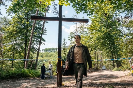 Kommissar Peter Faber (Jörg Hartmann) in einer Szene aus "Tatort: Liebe mich".