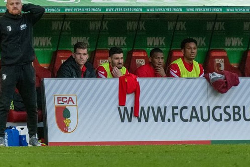 Der FC Augsburg musste sich im Heimspiel gegen den SC Freiburg mit 1:2 geschlagen geben.