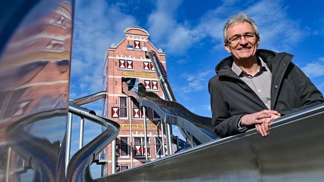 Theo Roelof ist, Investor und Geschäftsführer des Hollandparks. Theo Roelof ist, Investor und Geschäftsführer des Hollandparks.