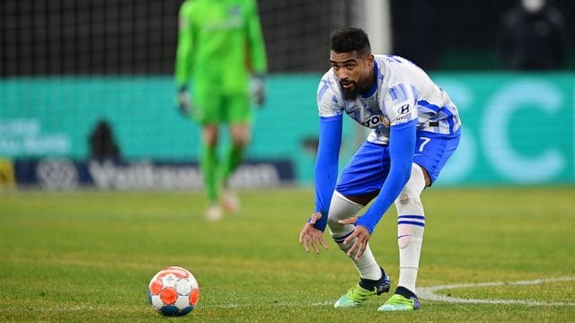 Bei Hertha BSC wurde unter anderem auch Kevin-Prince Boateng positiv auf das Coronavirus getestet. Bei Hertha BSC wurde unter anderem auch Kevin-Prince Boateng positiv auf das Coronavirus getestet.