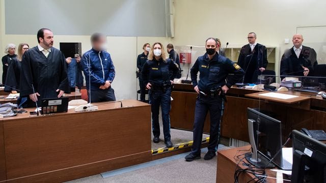 Prozess gegen mutmaßliche Rechtsextreme