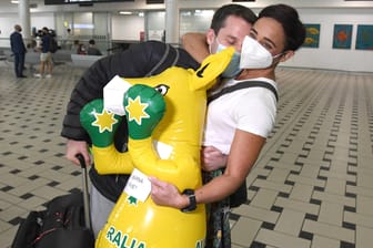 Lang erwartetes Wiedersehen in Brisbane: Australien lässt nach 704 Tagen wieder Besucher ins Land.