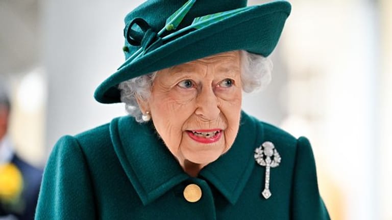 Königin Elizabeth muss nun eine Corona-Infektion überstehen.