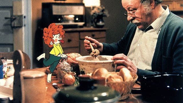 Der Schauspieler Gustl Bayerhammer und der kleine Kobold Pumuckl (l) in einer Szene aus "Meister Eder und sein Pumuckl".