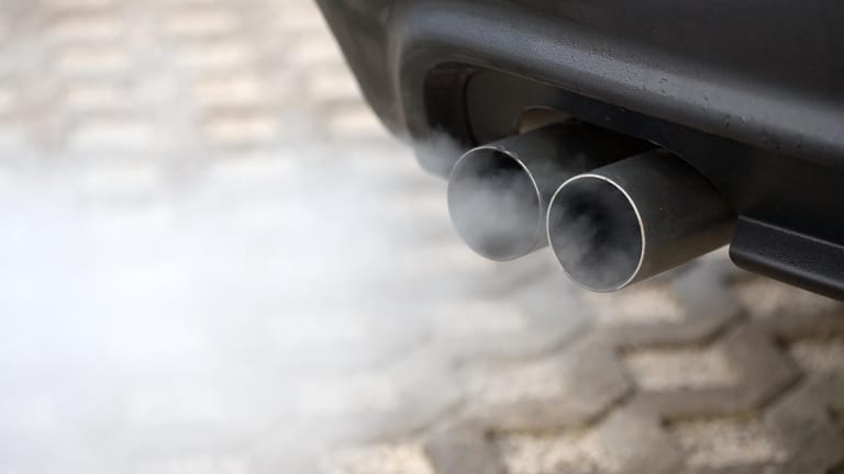 Auto-Abgase: Getäuschte Käufer haben Anrecht auf Schadenersatz.