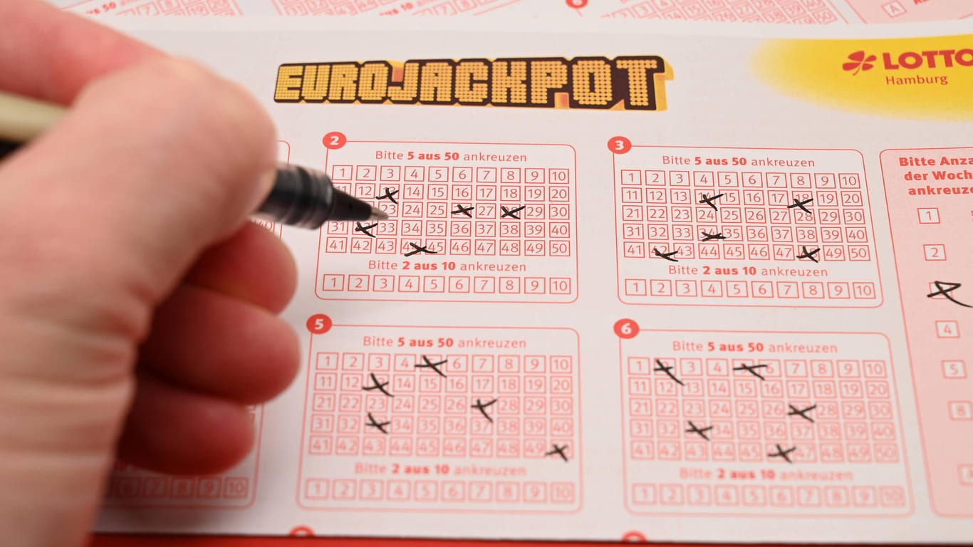 Eurojackpot-Schein (Symbolbild): Zum 10. Geburtstag des Glückspiels ändern sich die Spielregeln.