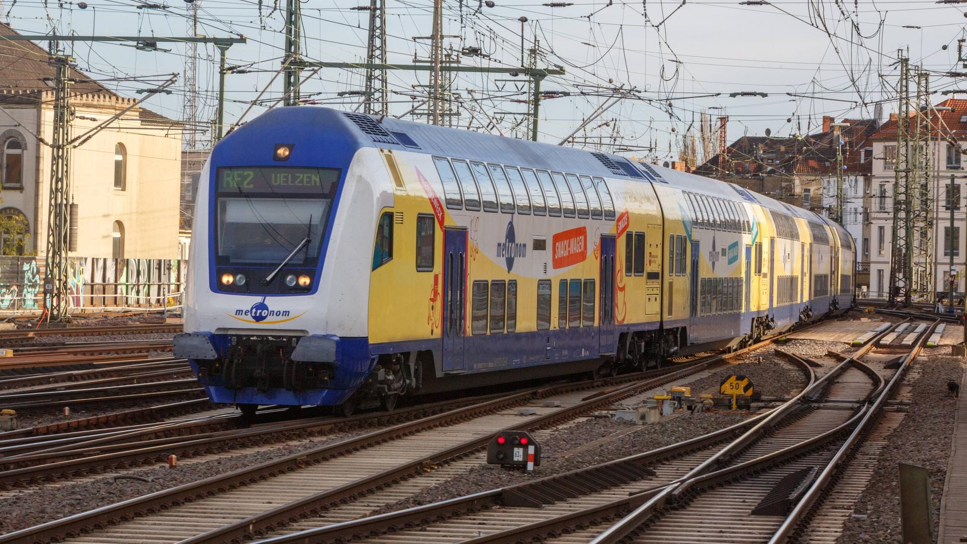 Ein Metronom in Hannover (Archivbild): Es gibt einen Busersatzverkehr. Ein Metronom in Hannover (Archivbild): Es gibt einen Busersatzverkehr.