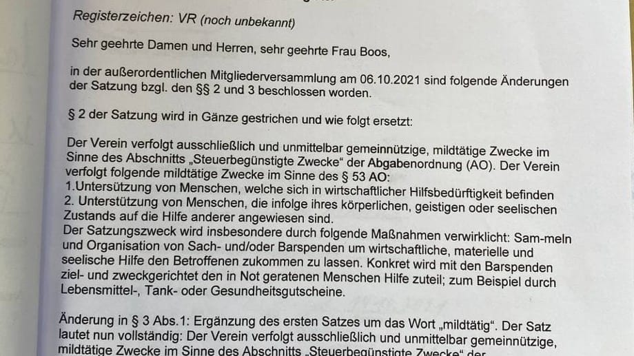 Satzungsänderung: Schon kurz nach Gründung kamen Mitglieder erneut zusammen, um die Formulierungen zum Zweck des Vereins völlig neu zu fassen.